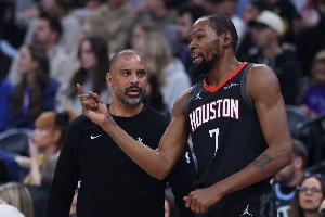 媒體人：有人噴烏度卡進攻沒貨了 但戰(zhàn)術(shù)這玩意是需要球員支撐的