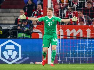 埃芬伯格：展望未來，我希望烏爾比希成為拜仁的頭號(hào)門將