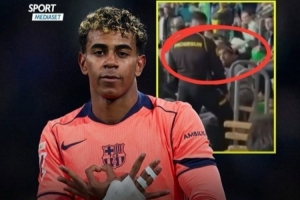 意媒：父親慶祝亞馬爾進球時太興奮，惹惱貝蒂斯球迷并被帶離看臺