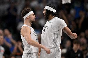 Shams：獨行俠對交易濃眉&克萊&拉塞爾&加福德持開放態(tài)度