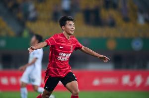 未來(lái)可期！16歲前鋒帥惟浩身價(jià)漲至22.5萬(wàn)歐 蓉城國(guó)內(nèi)球員第4高