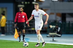 足球報：柔佛球員阿里瓦斯是否三黃存疑，海港未明確表示是否申訴