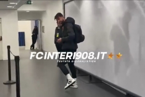 離開球場時被問及身體狀況，阿切爾比回答：一般般吧