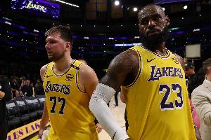 NBA杯1/4淘汰賽湖人VS馬刺 ESPN預(yù)測湖人勝率67.2% 馬刺32.8%