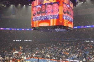 兩大惡漢！狄龍和格雷森·阿倫出場時(shí)收到雷霆球迷的噓聲