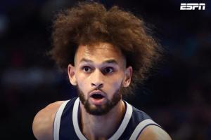 ??Shams：獨行俠中鋒萊夫利將接受右腳手術(shù) 賽季報銷！