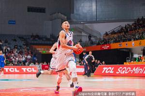 解說：陳林堅為山東提供了以往沒有的三分火力 豐富了戰(zhàn)術(shù)體系