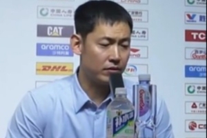 張慶鵬：賽前就說這是場(chǎng)艱苦的比賽 山東男籃是一支強(qiáng)硬的球隊(duì)