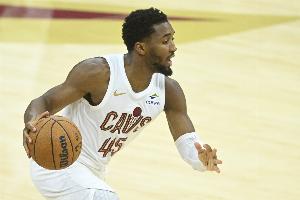 茂來！米切爾中投絕殺失手 騎士和黃蜂進(jìn)入加時