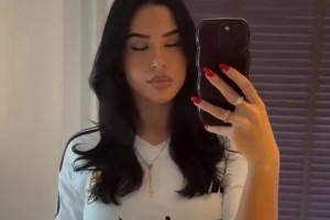 貝林厄姆女友這件皇馬露臍裝在哪里買的，我也想買一件??