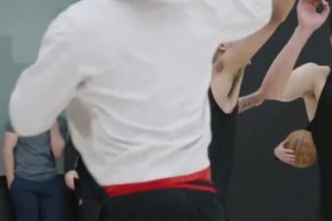 難怪選他！進(jìn)攻組織無所不能，楊瀚森開拓者試訓(xùn)視頻曝光。