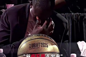 馬魯阿奇首輪第10順位被太陽(yáng)選中??一臉巨星氣質(zhì)有沒(méi)有？！??