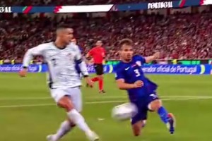 頂級(jí)的門前嗅覺！C羅總會(huì)出現(xiàn)在該出現(xiàn)的位置！