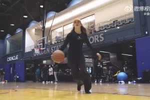 周琦在火箭時展示靜態(tài)天賦，給小保羅羨慕壞了！