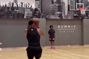 巴克利找到了防守喬丹的辦法！名場面：飛人調(diào)侃飛豬防守！