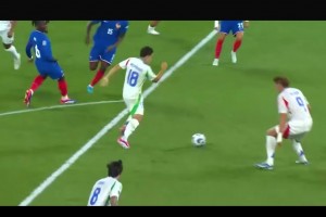 拉斯帕多里球員集錦：雙足能力出色，控球強，狹小空間內盤帶優(yōu)秀