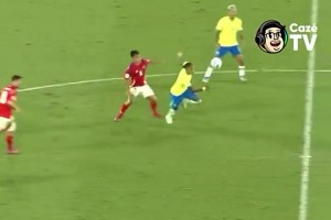 這才是巴西足球！埃斯特旺人球分過(guò)+拉菲尼亞完成精彩擺脫防守