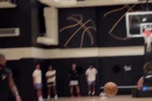 最新視頻歐文可以打球了?????，相信很快又能再見球場寫詩！