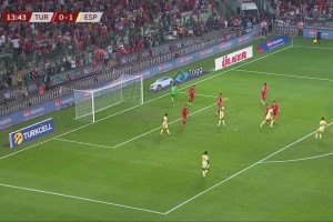 超強(qiáng)個人能力！亞馬爾邊路神級一條龍連過5人射門被神撲！