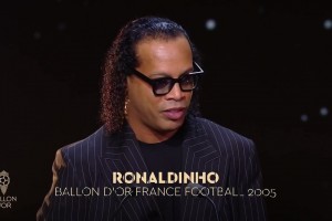 變化真大！小羅作為金球獎頒獎嘉賓來到舞臺，差點沒認出是他??