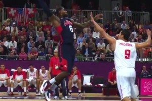 夢之隊的詹姆斯把扣籃玩成了藝術(shù)