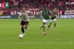 拜仁再下一城！凱恩禁區(qū)內(nèi)被放倒造點(diǎn)！親自主罰命中！