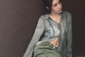 不愧是時(shí)尚達(dá)人！美娜這衣品符合吧友們的審美嗎？??