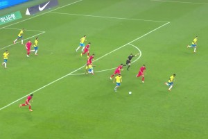 這反擊太犀利了！韓國角球機(jī)會被巴西打反擊，維尼修斯單刀破門