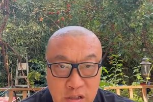 馬?。簵铄谋憩F(xiàn)，對(duì)得起開拓者對(duì)他的挑選，新賽季千萬(wàn)別受傷