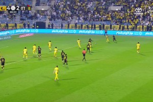 【集錦】沙特聯(lián)-法比尼奧染紅 十人吉達(dá)聯(lián)合4-4絕平賽哈特海灣