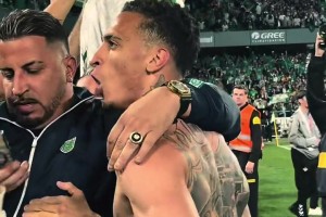 痞帥痞帥的！圓神來到貝蒂斯這氣質(zhì)也是上來了??